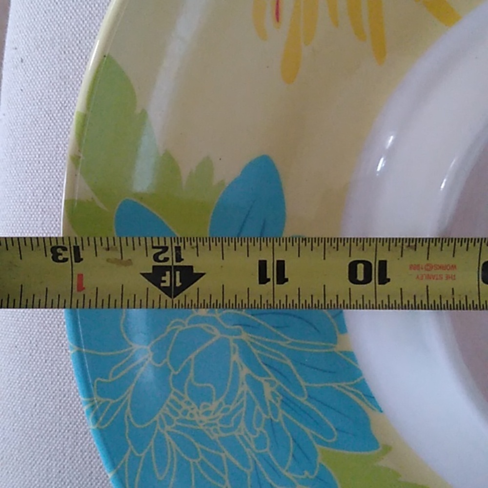 2-13 in serving trays - Picture 3 of 3